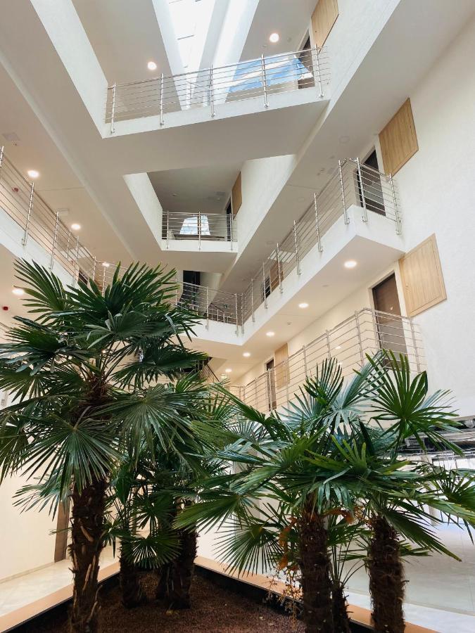 Atrium Apartman Heviz Mit Panoramaterrasse Und Tiefgarage Eksteriør billede