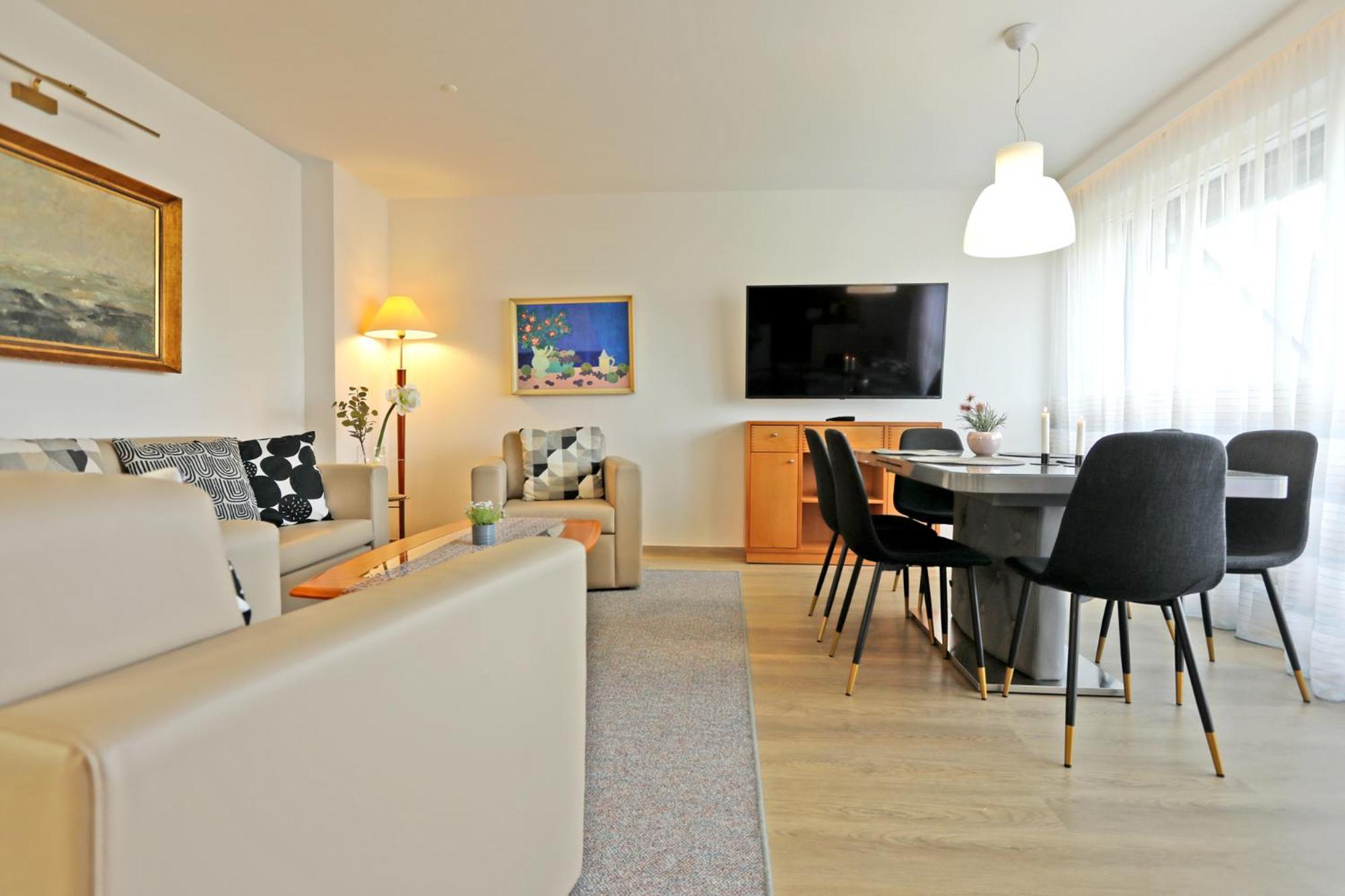 Atrium Apartman Heviz Mit Panoramaterrasse Und Tiefgarage Eksteriør billede